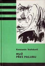 MUŽ PŘES PALUBU